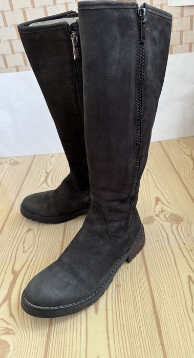 Сапоги зимние кожа 100% нубук,привезли из Москвы,разм. 38-39