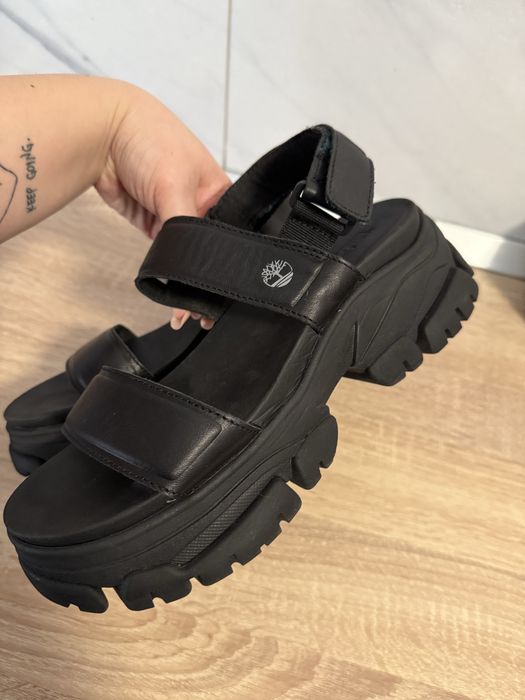 sandale cu platforma inalta