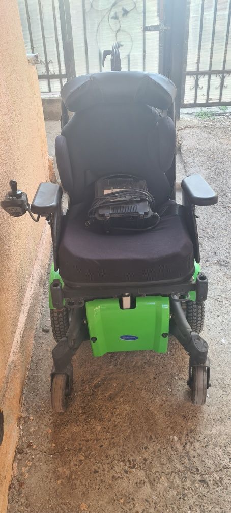 Căruț electric persoane cu handicap