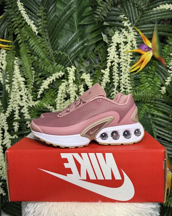 Nike Air Max DN Pink
