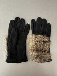 Ръкавици със заешки пух