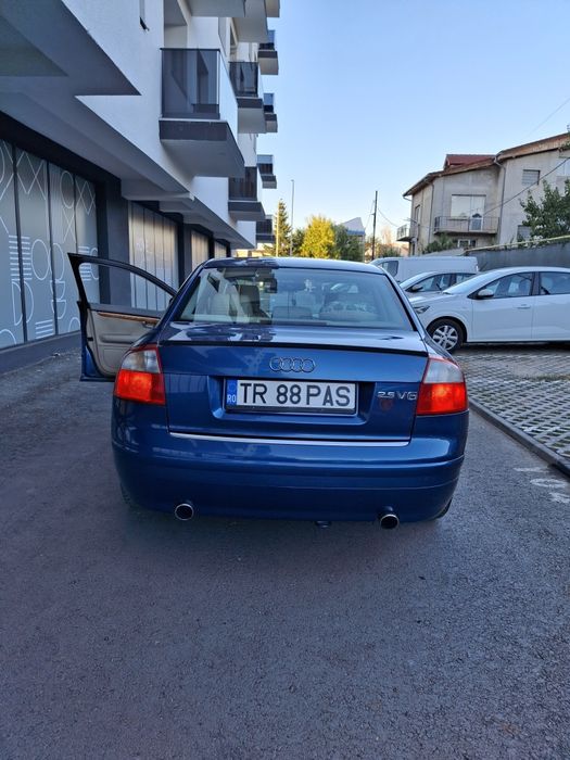 Vând Audi a4 b6 berlina