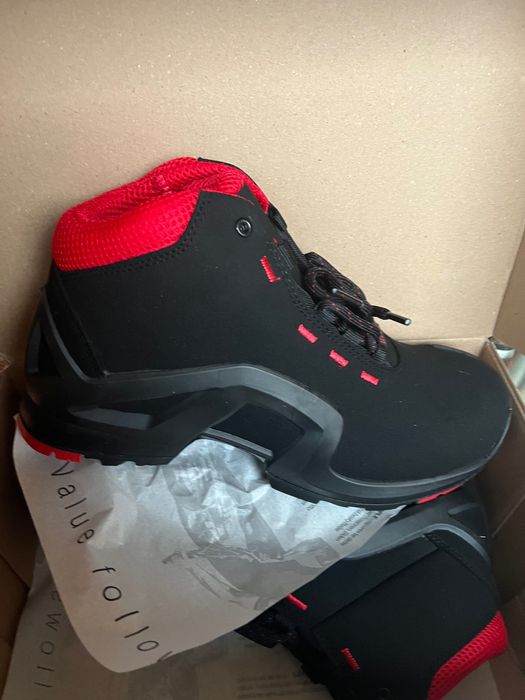 Защитни, работни обувки UVEX