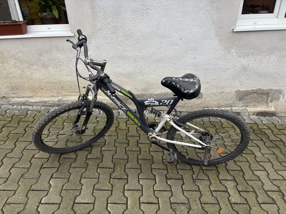 Vand bicicleta perfect functionala