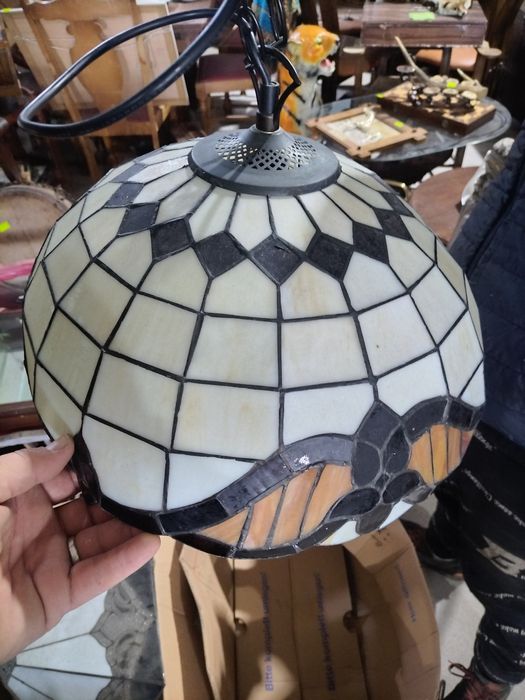 Красива лампа тифани