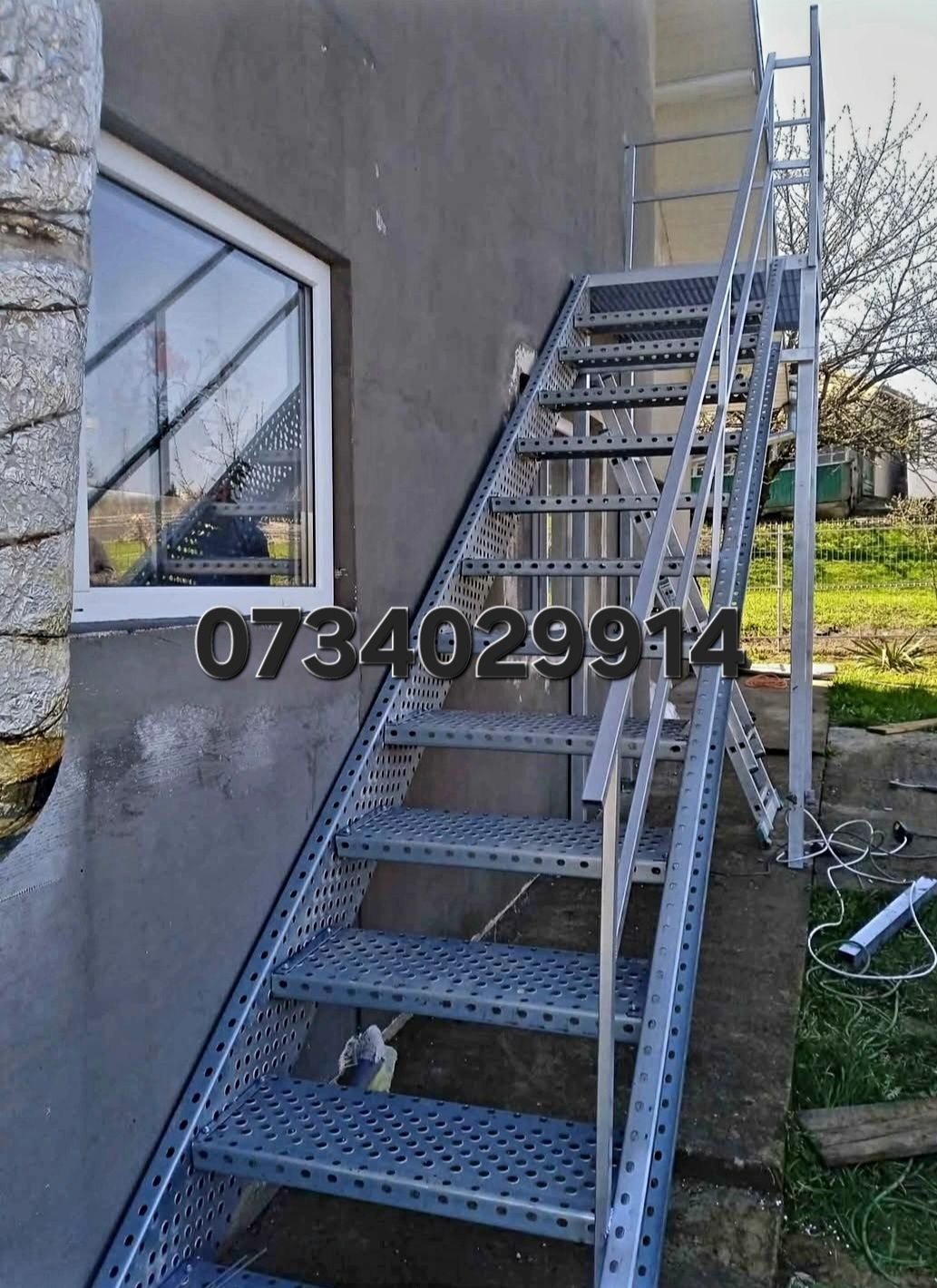Scări metalice zincate