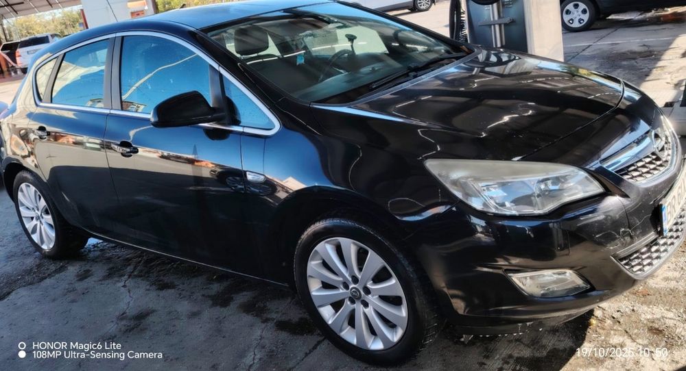 Opel astra J 2009 Benzina