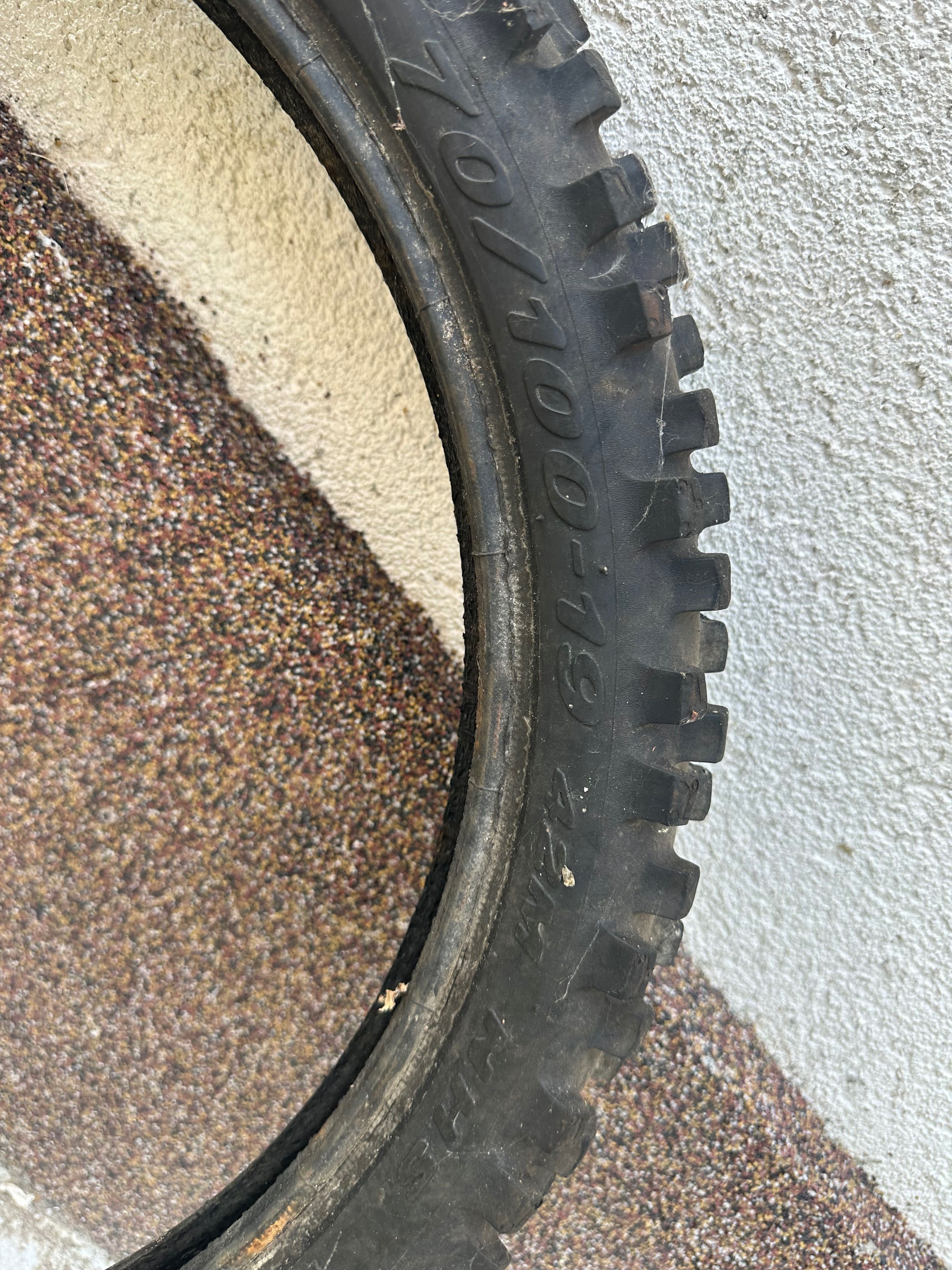 Cauciucuri motocicleta de teren