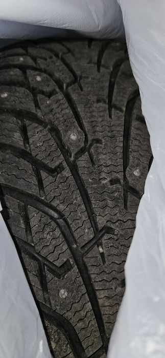 Зимние шины комплект 4