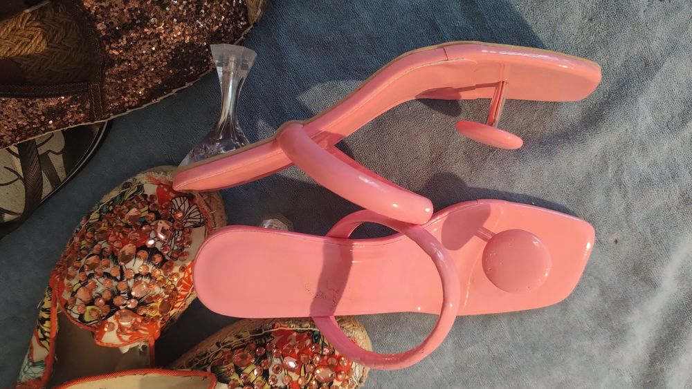 sandale, papuci, măs.38 / 25 lei/ toți