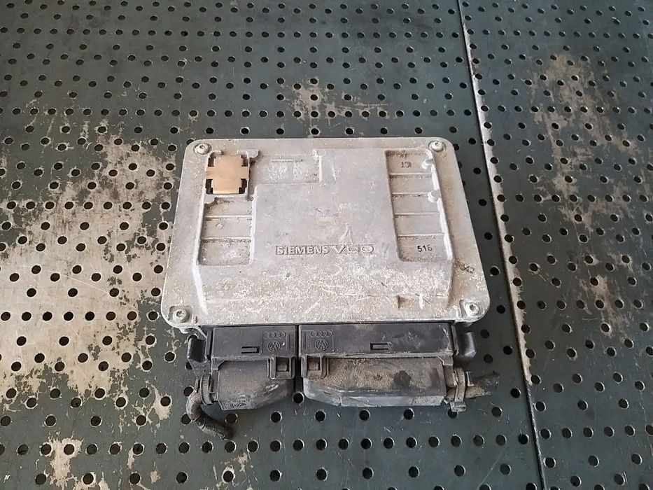 Ecu calculator motor 1.2 b vw polo 9n 03d906023b 5wp4050804