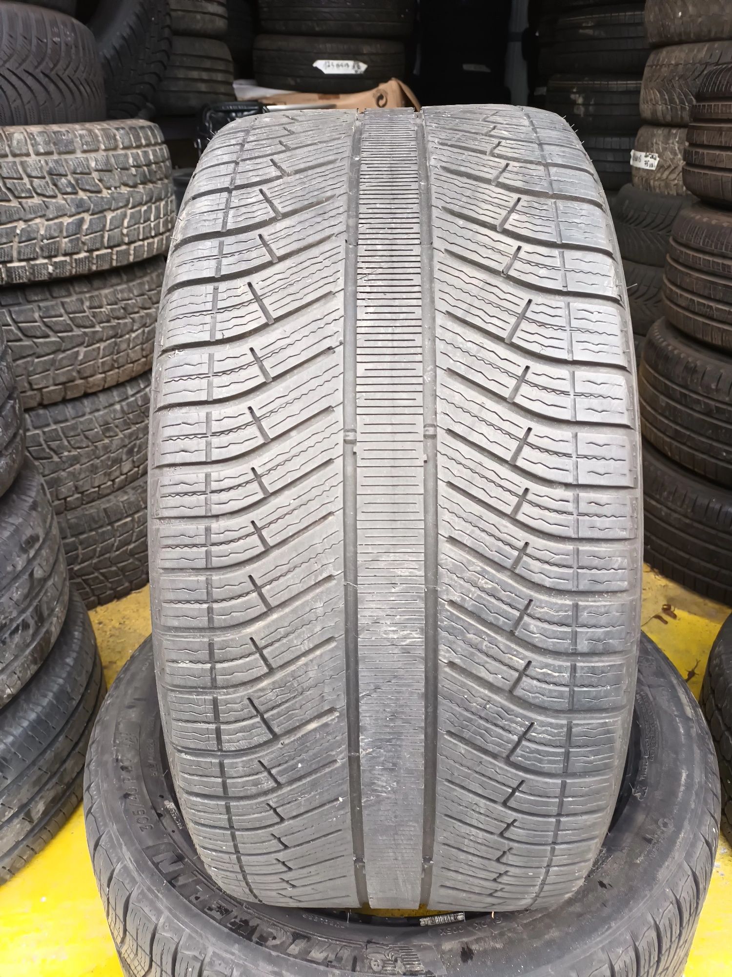 305 40 R 20 MICHELIN ДОТ 4719