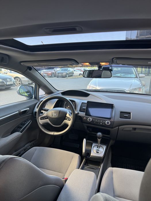 Honda civic 1.8 automat avariat