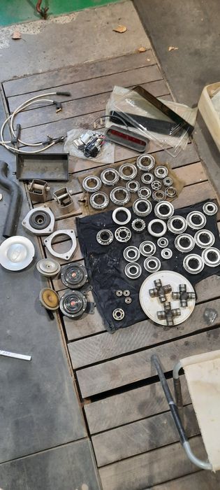 Продам крестовина, подшипник газ,уаз, запчасти ваз