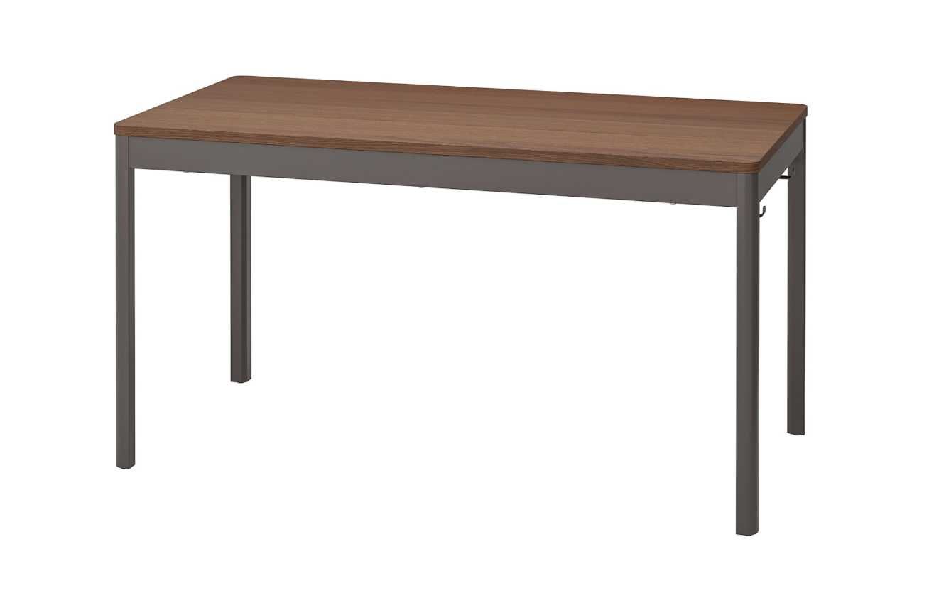 Масивна маса IKEA IDÅSEN – 140x70 см, перфектна за офис или дом!