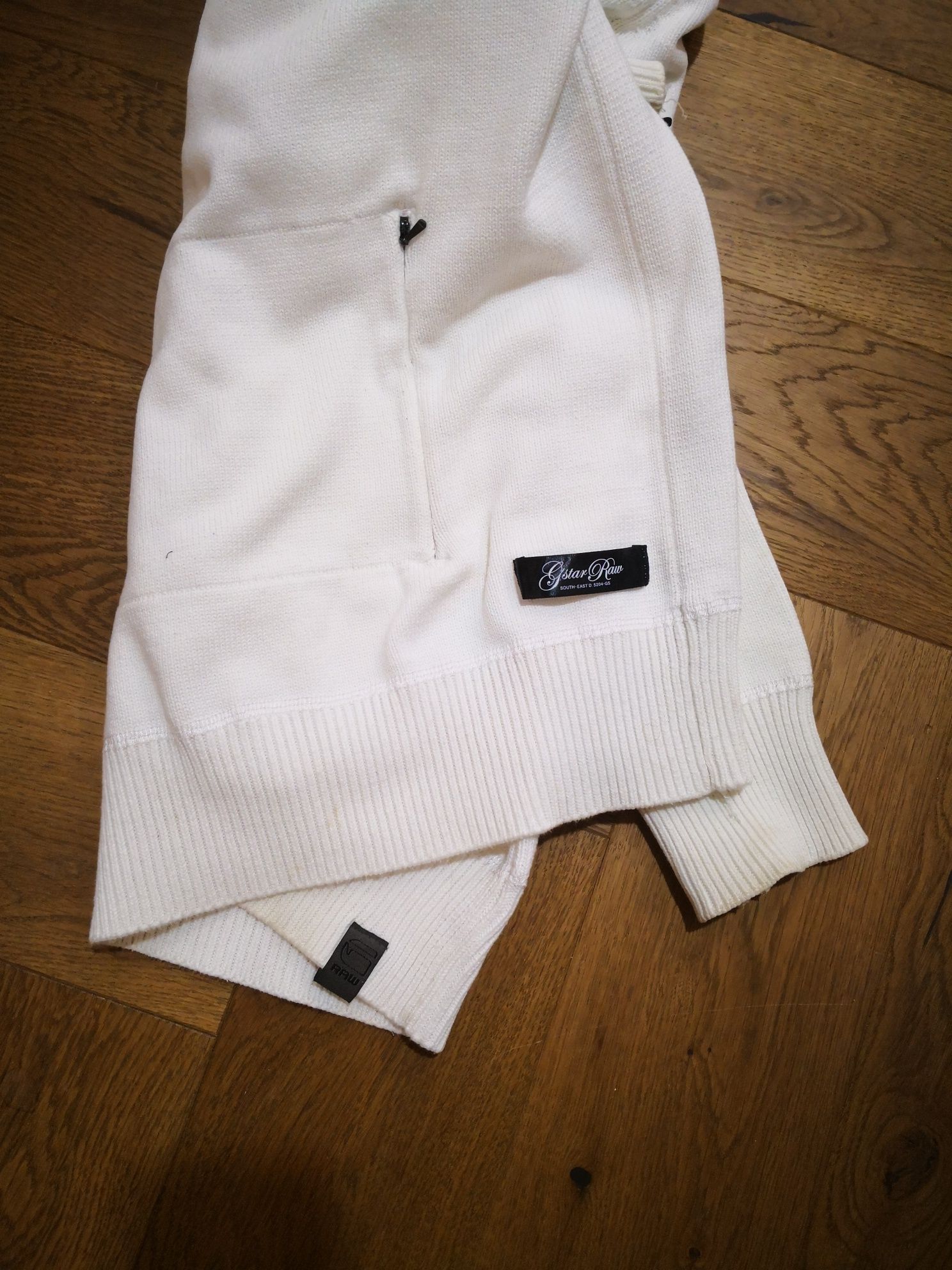 Дрехи  G-STAR, Jack and Jones.