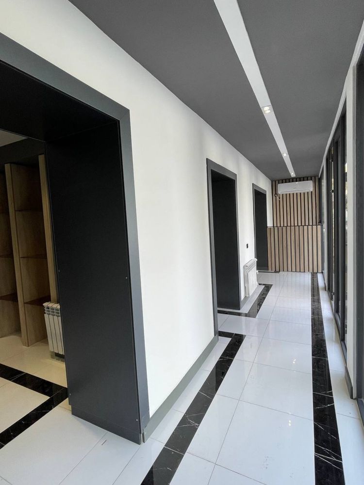 Аренда под:Магазин,Офис,Тур фирма Show-room Ор:ул.Бабур Ice city