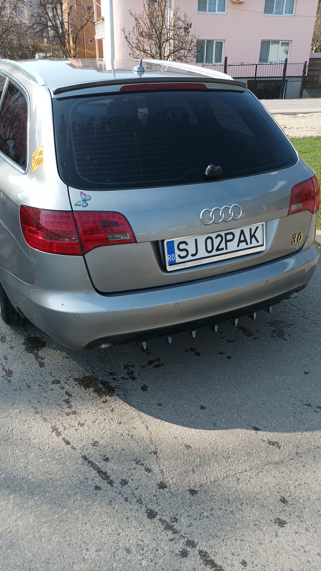 De vânzare A6 C6 motor 3.0 impecabil..și crafter 2.5 tdi. 8+1