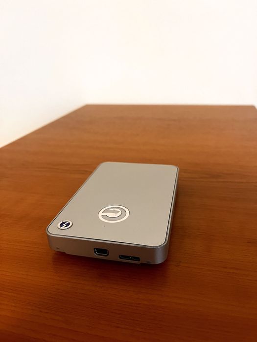 G-Technology 1TB G-DRIVE Mobile Thunderbolt & USB 3.0