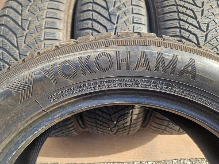 4 Yokohama R18 235/55
Зимни гуми 
DOT4220