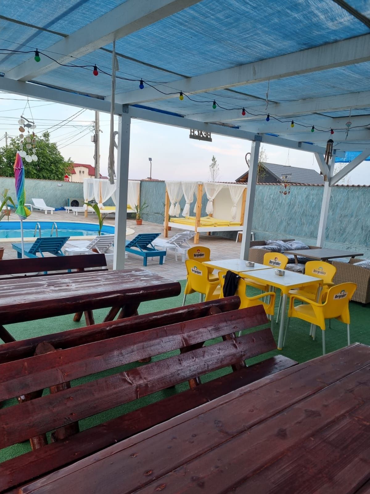 Cazare Costinești se închiriază pentru petreceri  liber Beach Please