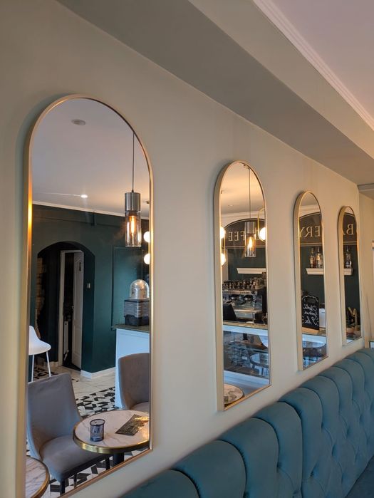 Oglinzi semiovale detalii aurii