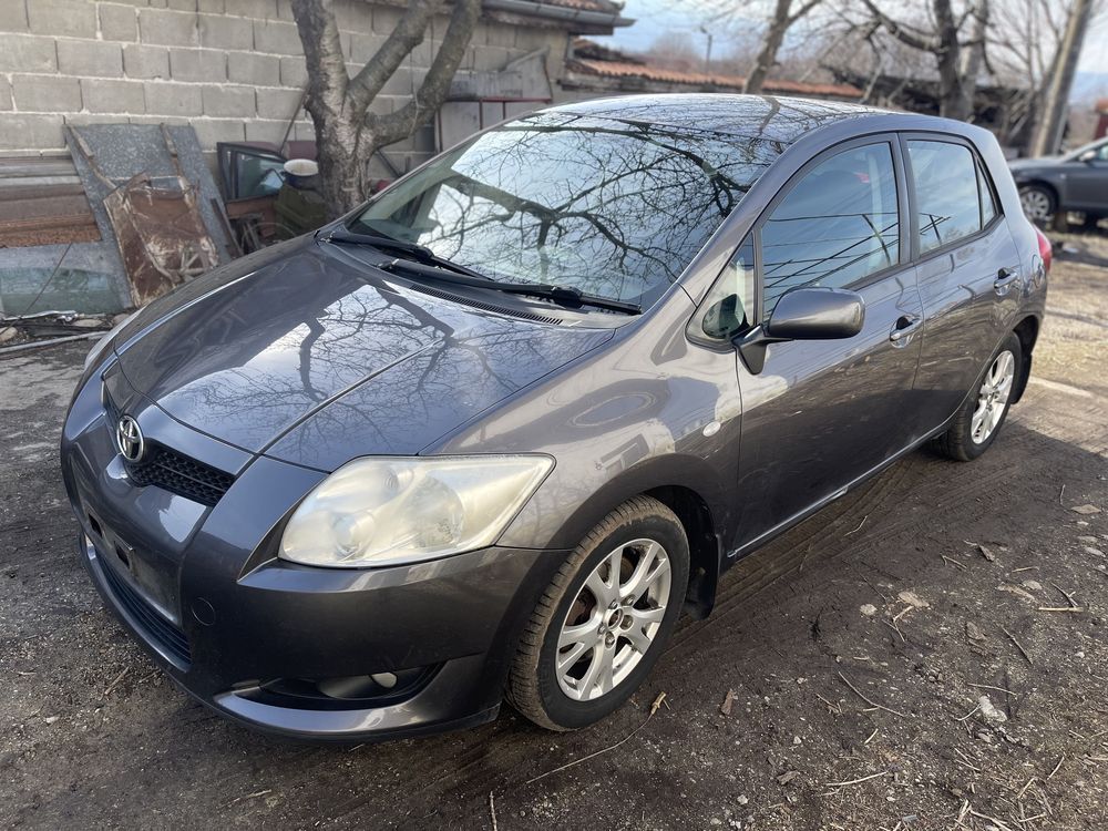 На Части Toyota Auris 2.0 D-4D 126к.с дизел 2007г.