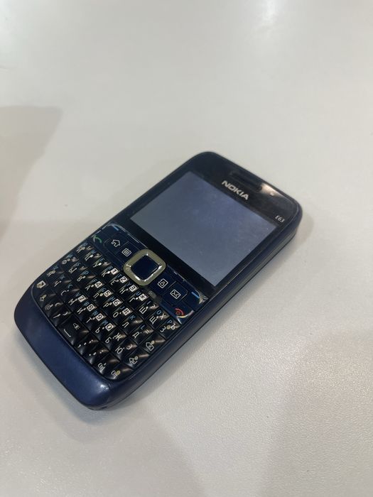 Телефон кнопачный Nokia E63