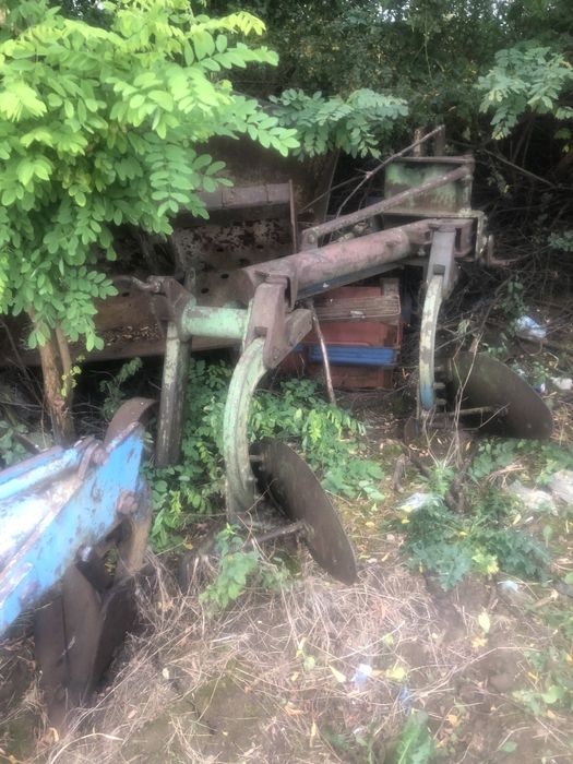 Plug cu doua trupite romanesc