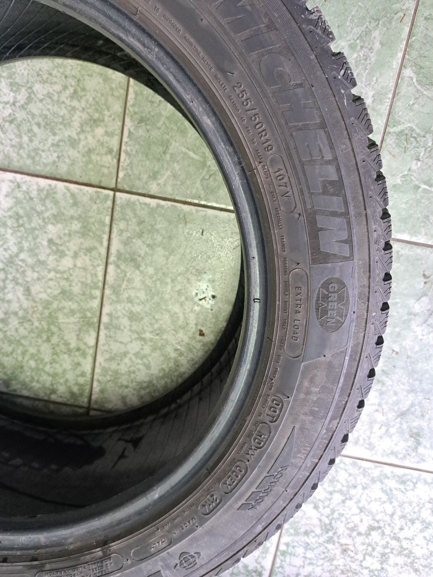 2 anvelope 255/50 R19 Michelin runflat