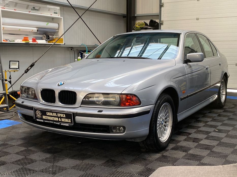 BMW 535i E39 – 3.5L V8 (M62) – 244 CP Retromobil