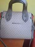 Чантичка Michael Kors