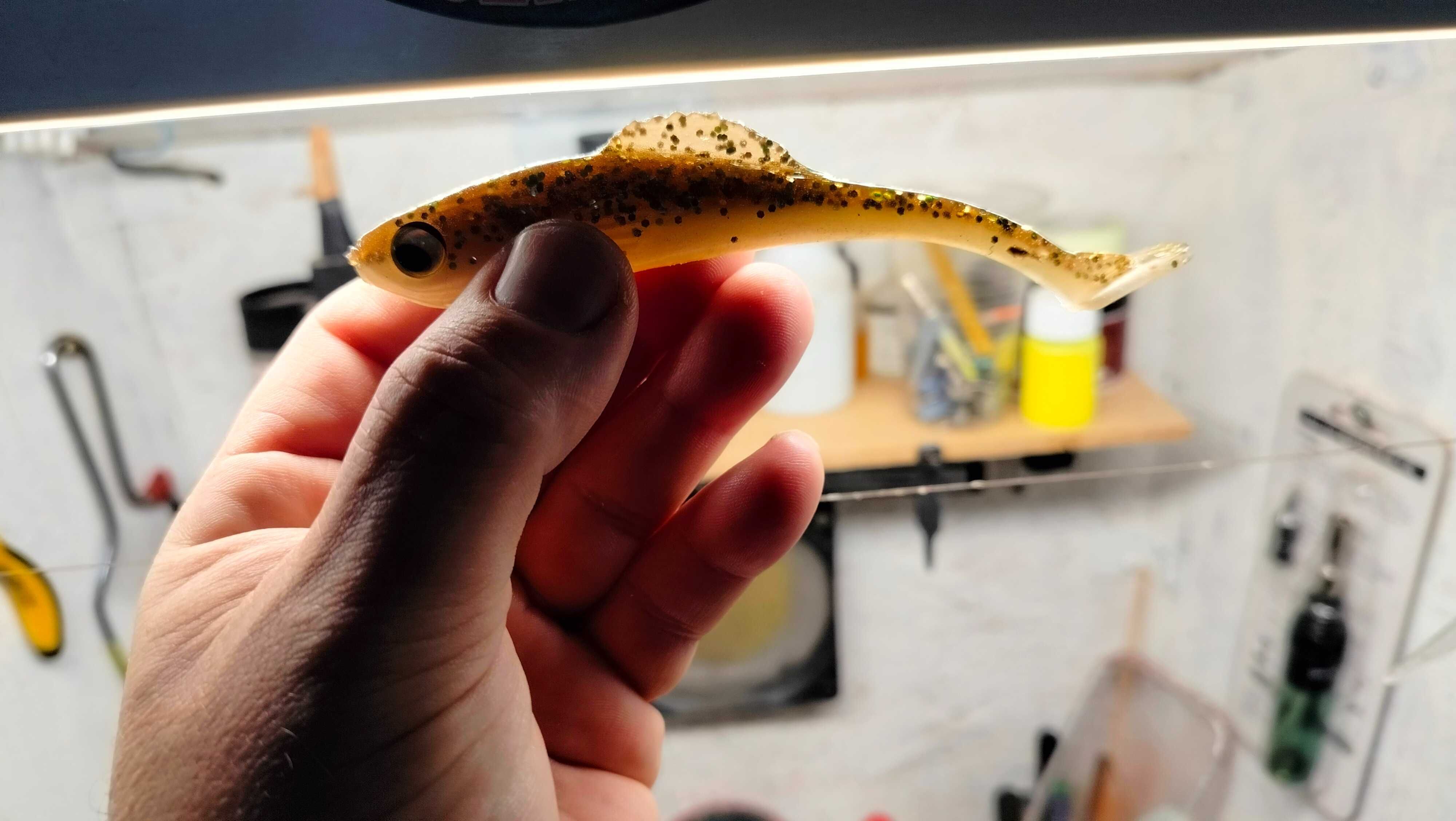 силиконова примамка Perch 110