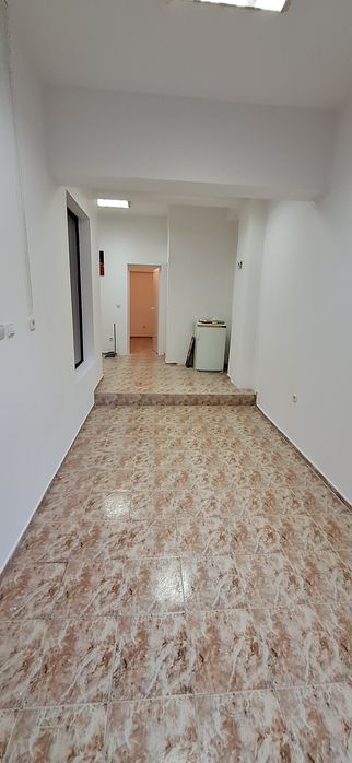 Дава се под наем Магазин в Пловдив, Каменица 1 - 40 кв.м за 280.5 € - Снимка #2