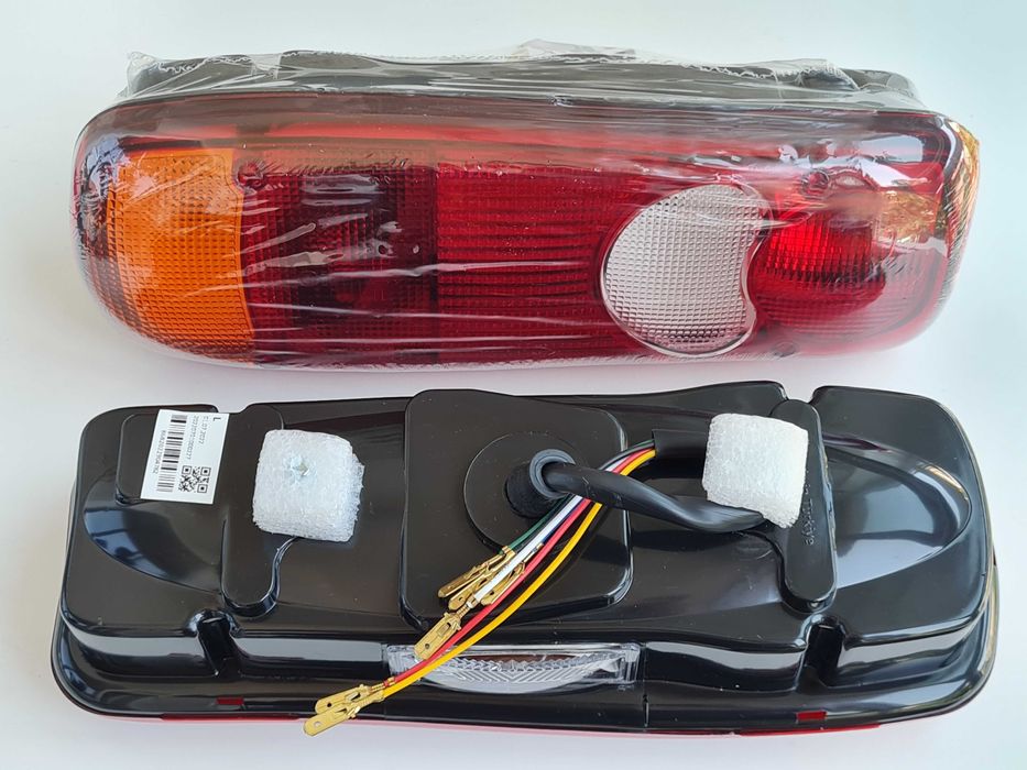 12V-24V Стопове задни светлини за Камиони Бусове Рено DAF Nissan Iveco