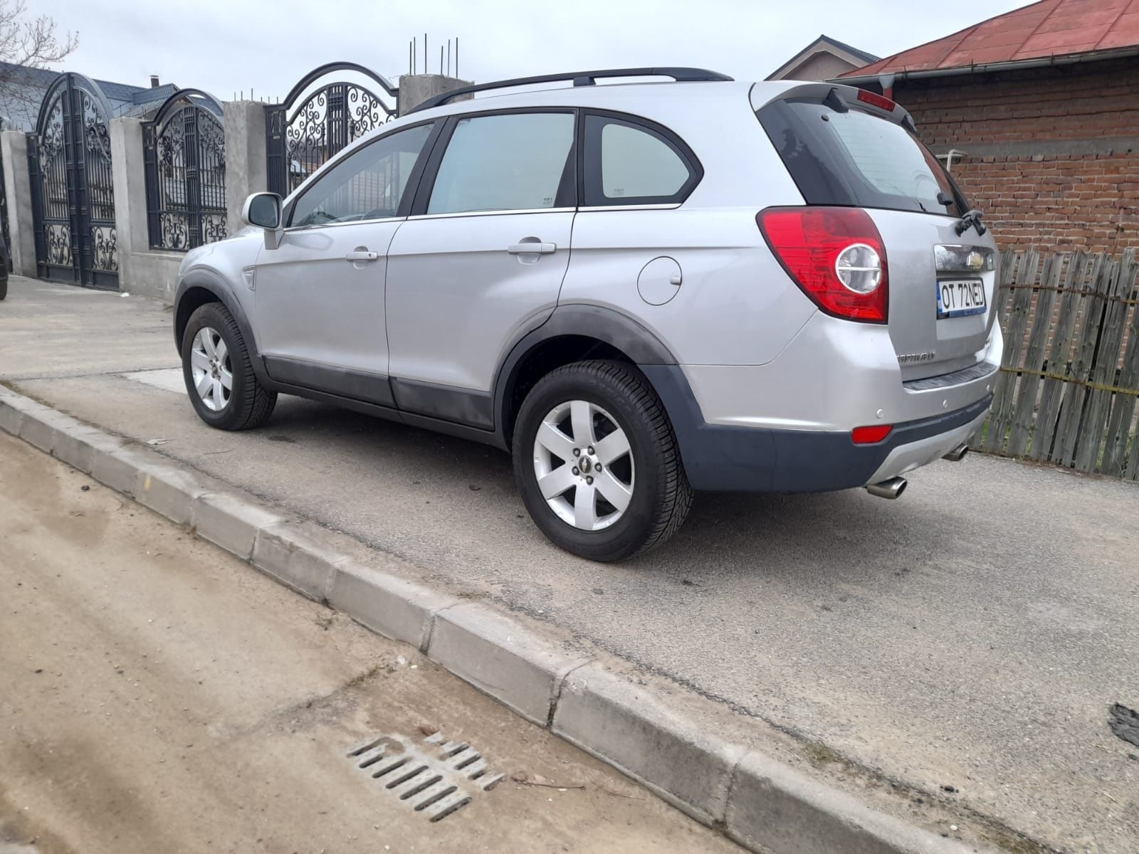 Chevrolet captivia 2.0 diesel 4x4 7locuri