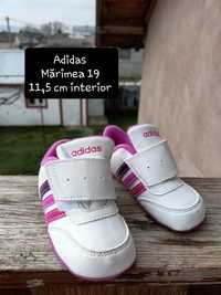 Vând teniși ADIDAS primii pași 19 NOI