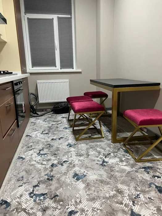 Сдается в аренду 2 - ком  2/4  Максим Горький 838*