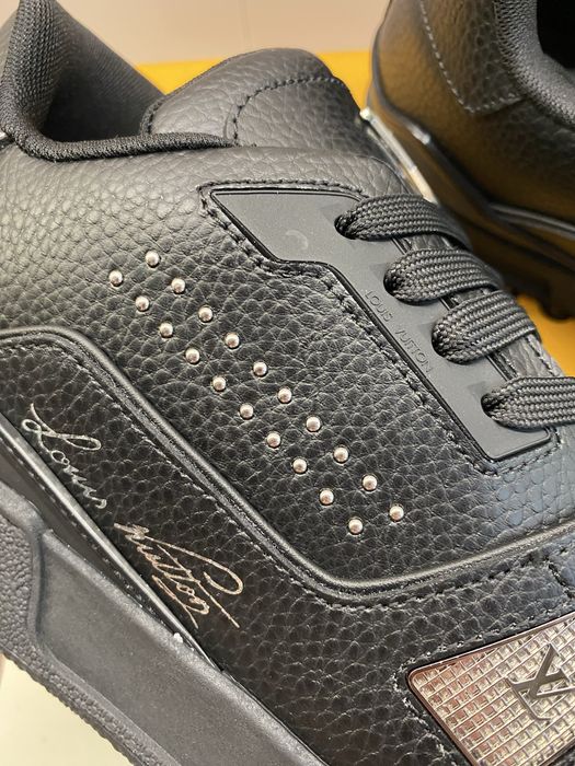 Louis Vuitton Trainer Luxury Black