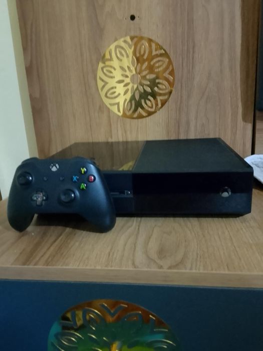 Consolă gaming XBOX ONE, HDMI. Fac schimb cu un calculator gaming