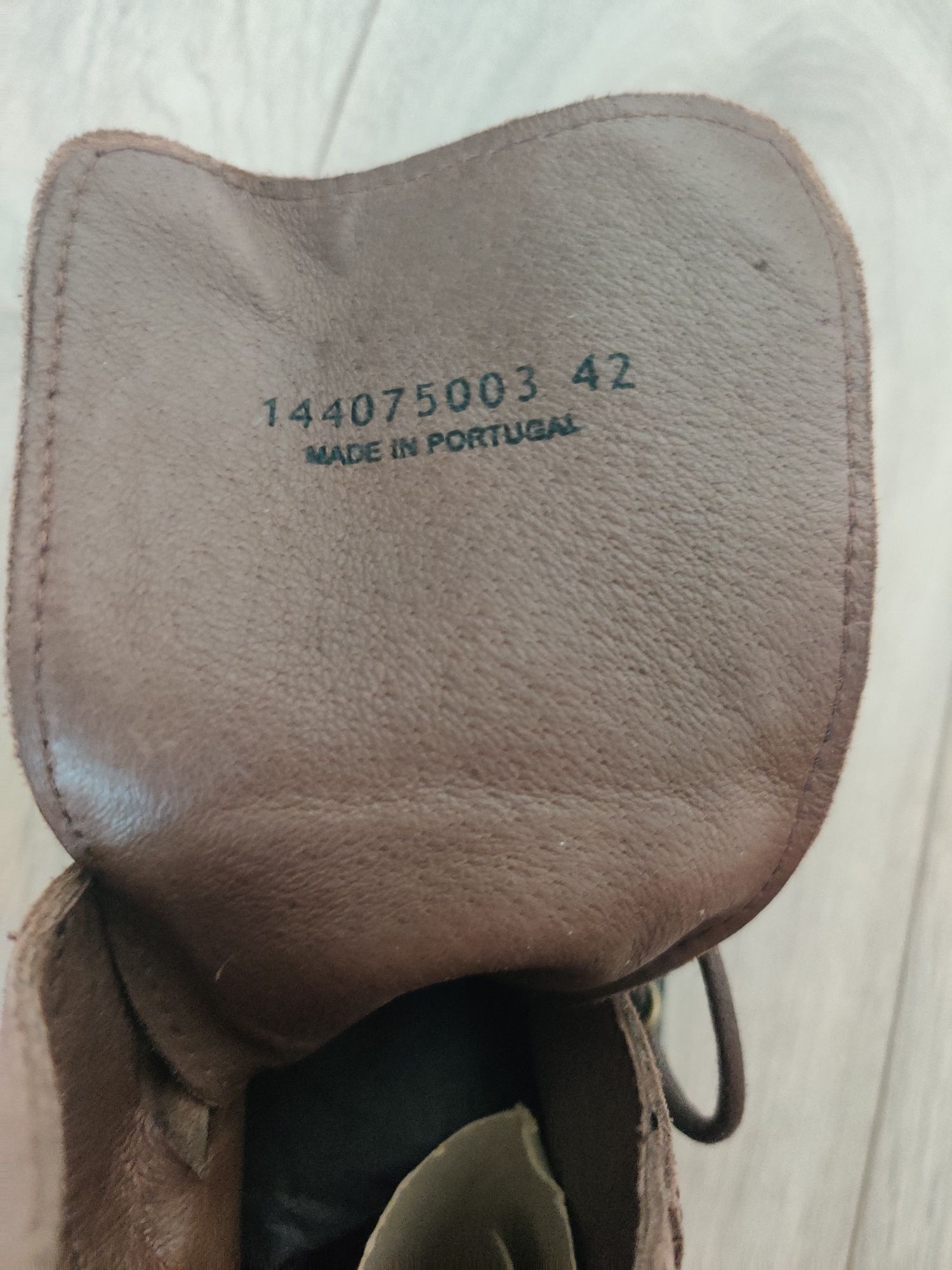 ghete Fly London deosebite masura 42