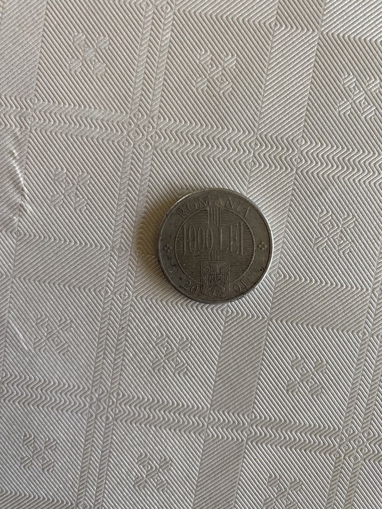 Monedă veche de 1000 de lei din 2001