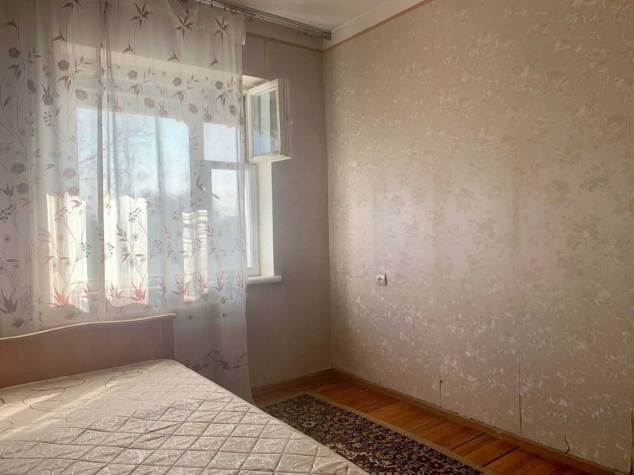 Продаётся 3-комнатная квартира на Садык Азимова, 77 серия
