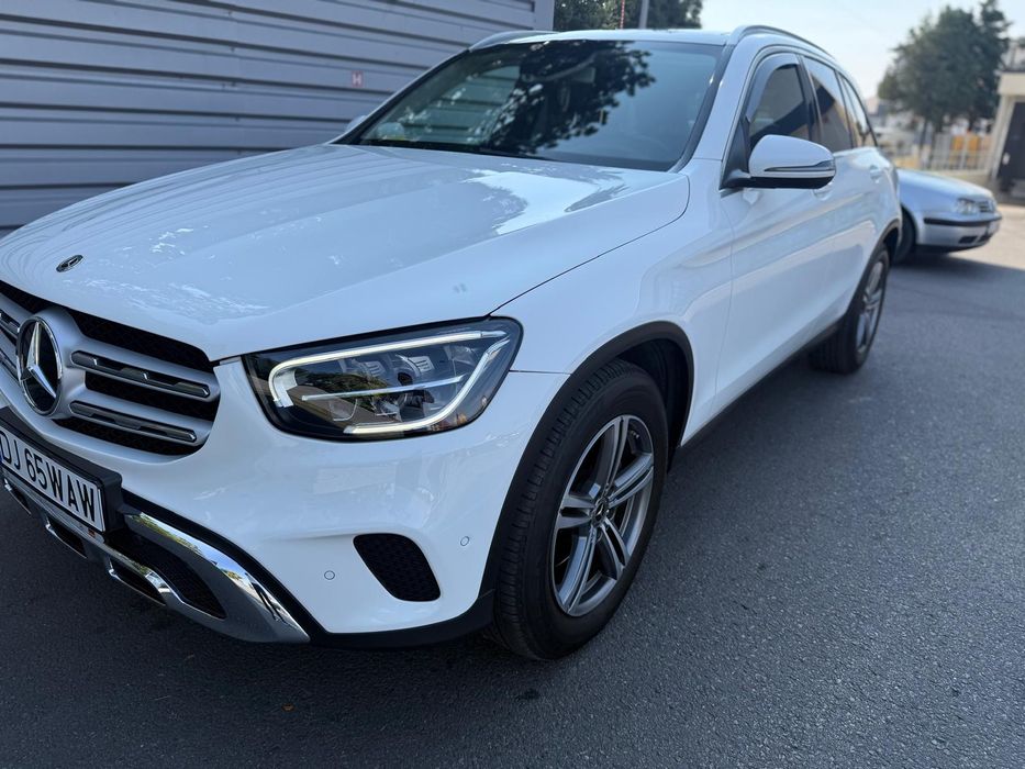 Mercedes-Benz GLC220d4Matic 204cp