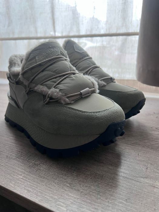 Продам женскую обувь