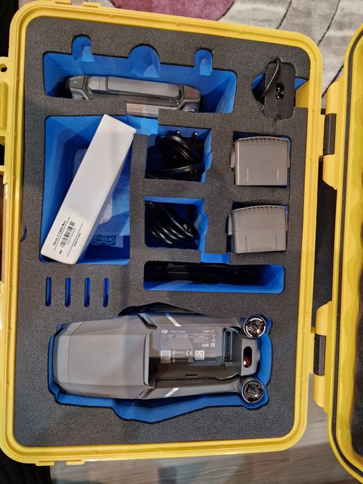 Dji Mavic 2 Zoom ca noua impecabila 2 baterii cutie profesionala