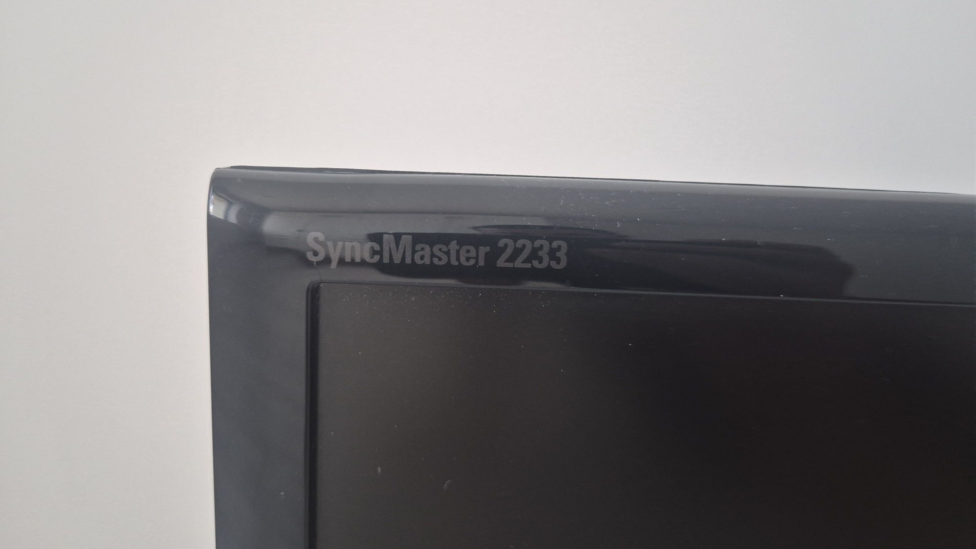 Монитор Samsung 22"