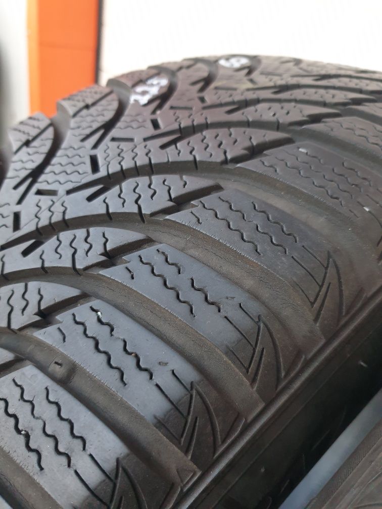 Зимни гуми 2 броя KUMHO WinterCraft WP51 225 60 R17 дот 1217
