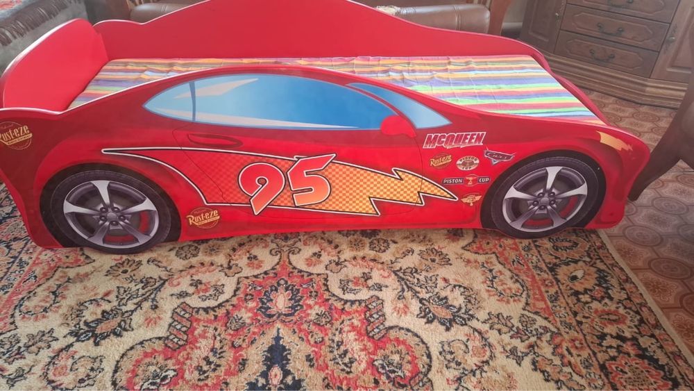 Продам Кровать машину