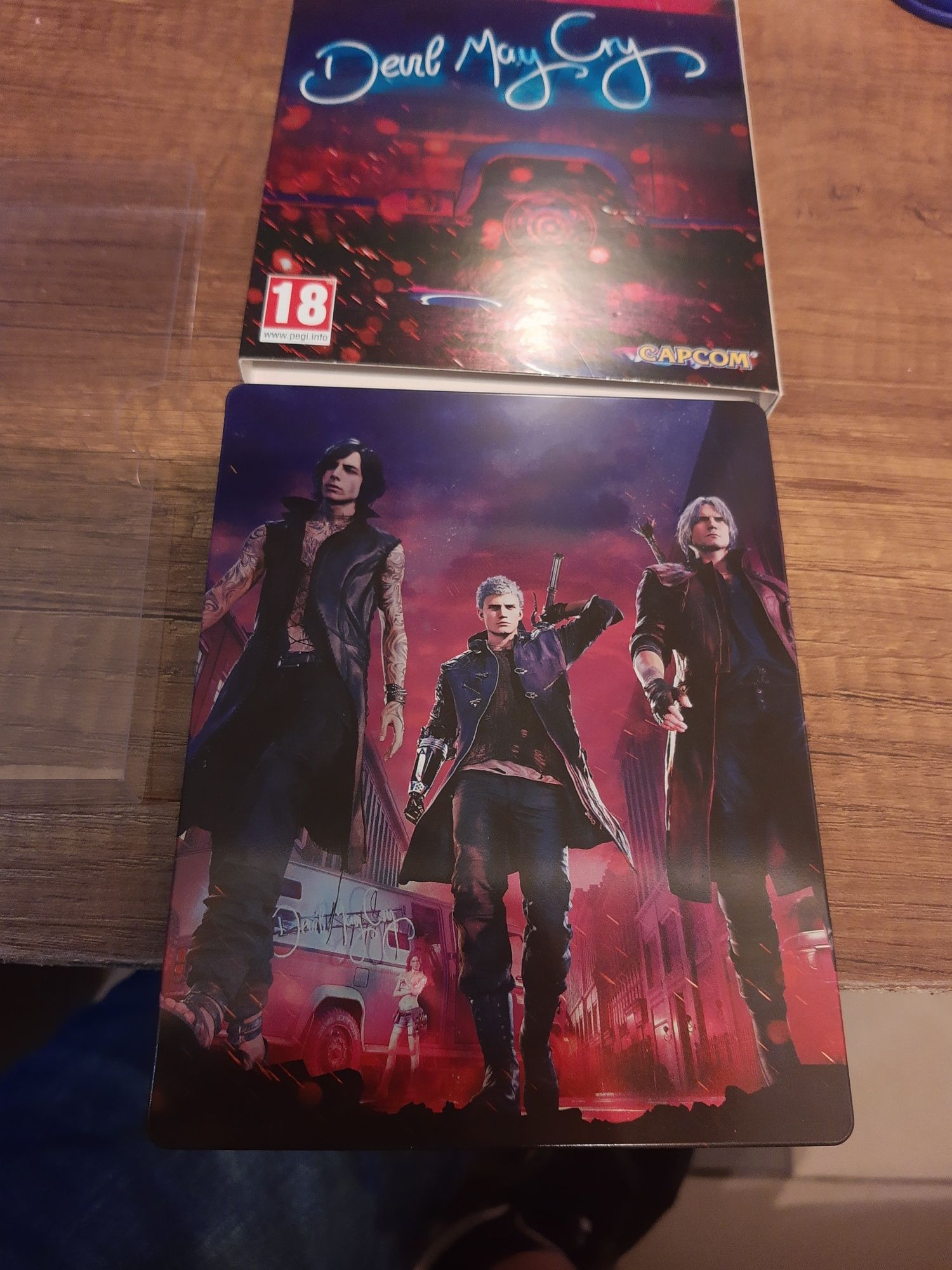 Devil May Cry 5 steelbook , метална кутия PS4